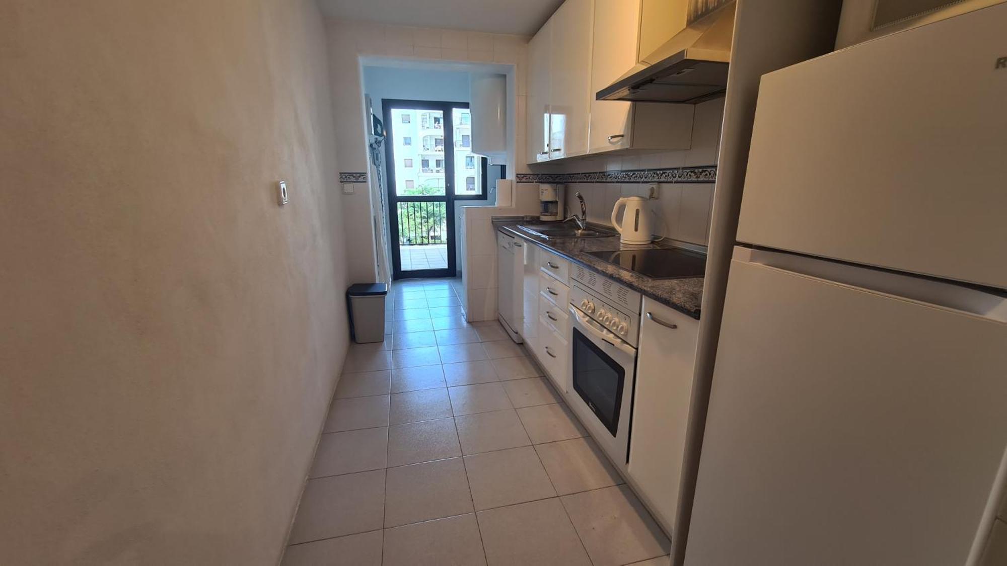 Lovely 2-Bed Apartment In Marina De La Duquesa Castillo de Sabinillas Exterior photo