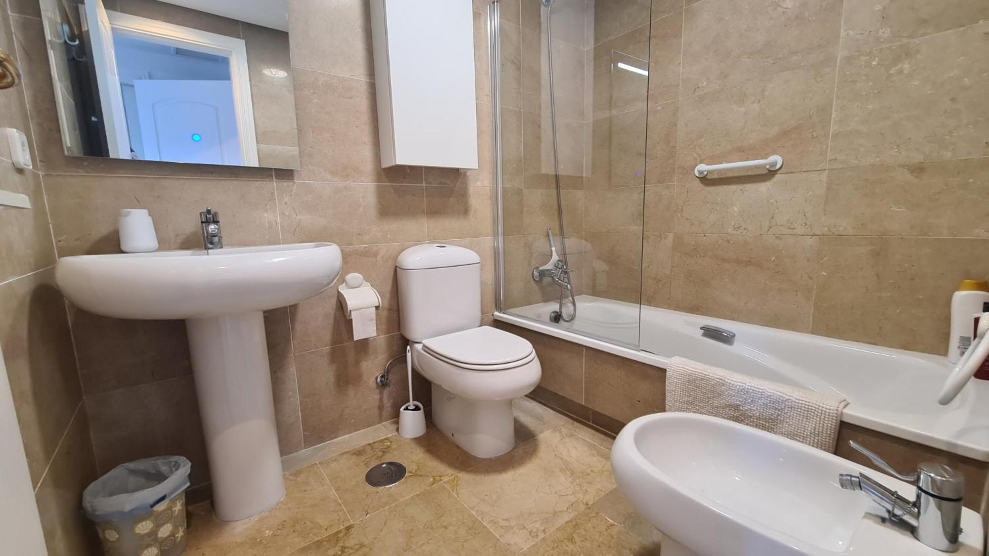 Lovely 2-Bed Apartment In Marina De La Duquesa Castillo de Sabinillas Exterior photo